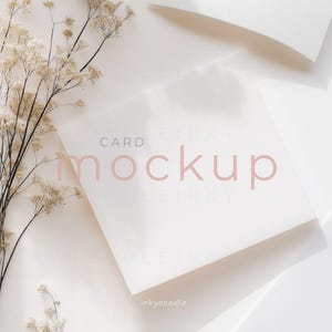 Cartão Mockup, Cartão Mockup Quadrado, Cartão de Casamento, Cartão de Convite, Mockup Bege, Mockup de Convite, Mockup de Cartão em Branco, download instantâneo