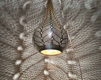 Marokkaanse hanglamp - Marokkaanse messing plafondlamp - zilveren kroonluchter - Koperen kandelaar - Boheems bronzen armatuur - Marokko.