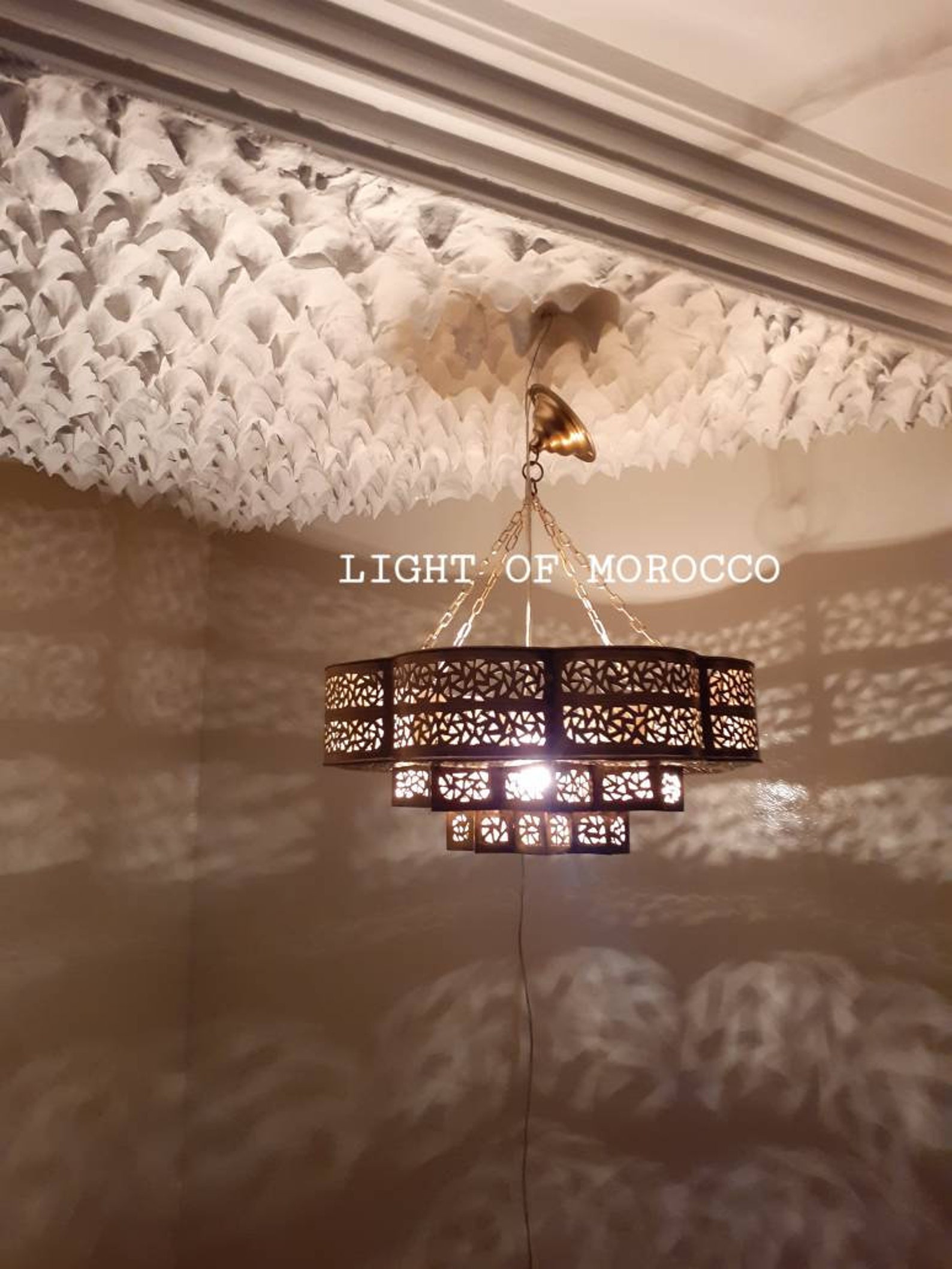 lustre plafonnier Marocain hauteur 50 cm verre transparent avec motifs