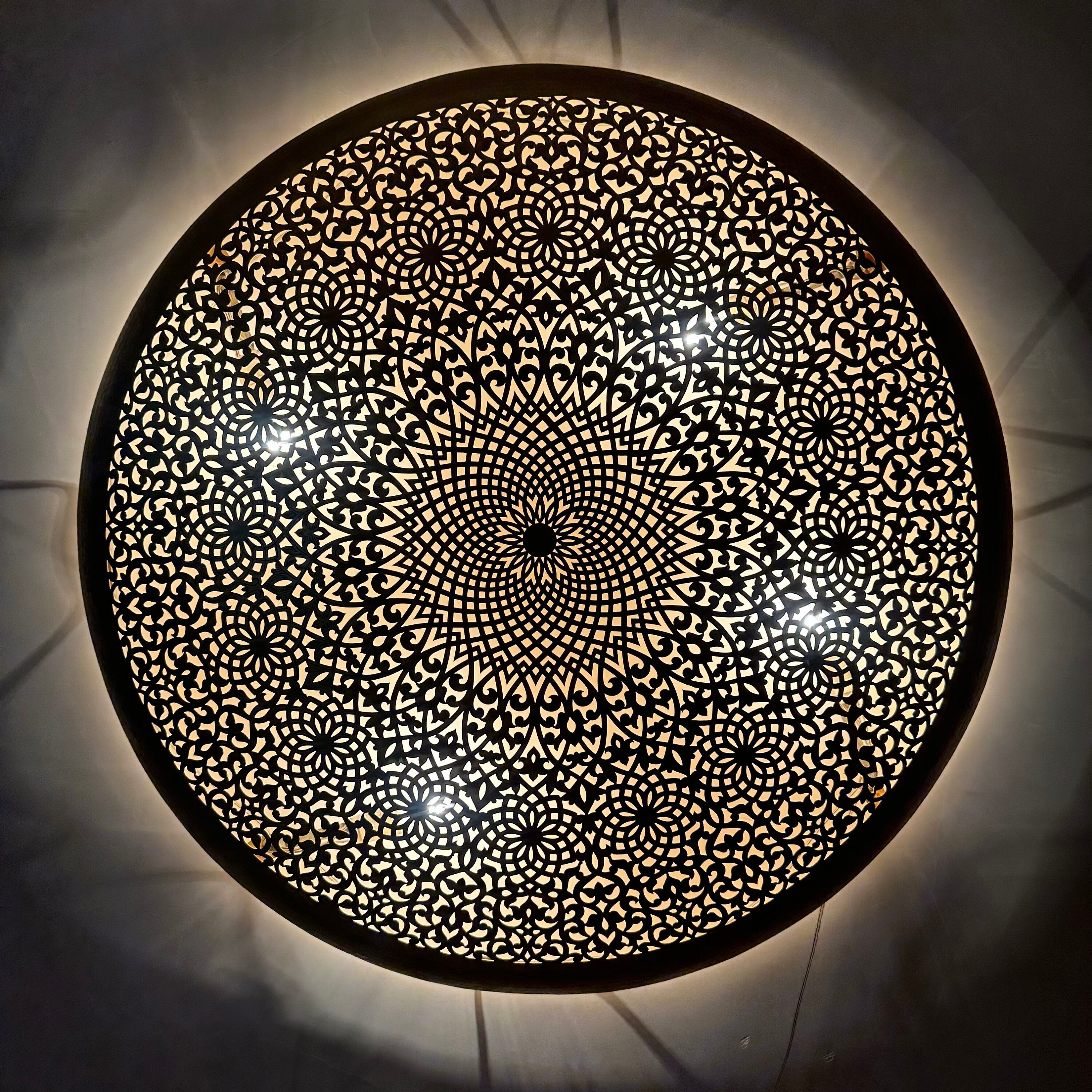 Applique  marocaine en laiton, lampe murale artisanale , applique marocaine en bronze, lampe artisanale doré , lumière murale fait main.