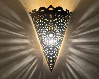 Moroccan brass sconce , bronze wall lamp , handcrafted lamp, copper sconces, Fez wall light .