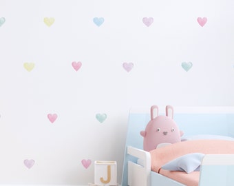 Pegatinas de pared de corazón de acuarela en colores pastel para dormitorio infantil, guardería, sala de juegos / Sin PVC, sin olor / Calcomanía de pared de tela reutilizable para despegar y pegar