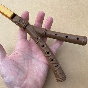 Narnia: Mr Tumnus flute/pipes prop replica unpainted kit