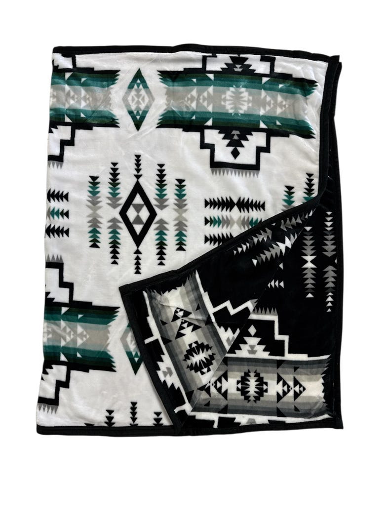 Southwest Native American Style NEW Design Super Soft Reversible Blanket White