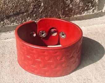 Crimson Bracelet with Tri Weave Pattern and Flat Silver Snap Closure