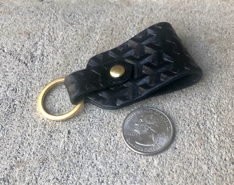 Black Natural Vegetable Tanned Leather Keychain with Tri Pattern