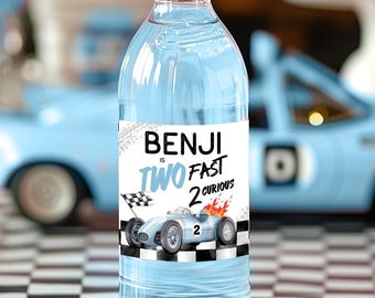 Etiqueta para botella de agua de coche de carreras: Dos rápidos, recuerdo de segundo cumpleaños (Plantilla digital) TF001