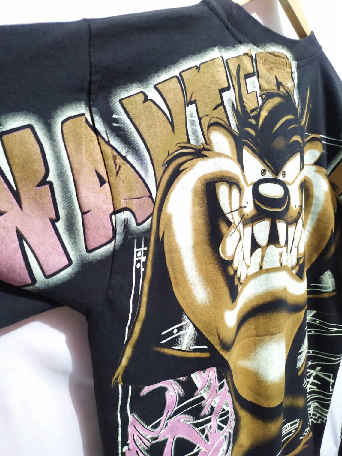 Vintage Taz mania t shirt 90&rsquo;s style | Etsy