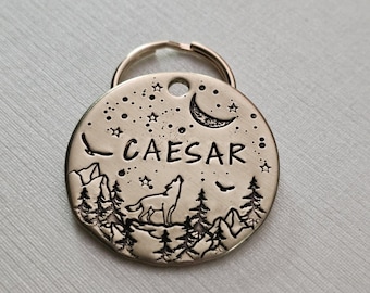 Custom Dog Tag – Wolf Howling Moon, Forest Scene