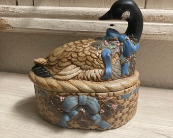 Vintage Goose Box, Hand Painted Ceramic for Trinkets, Candy, Cotton, Keys, Kitchen or Bathroom Storage, Hiding Place, Country Basket Look