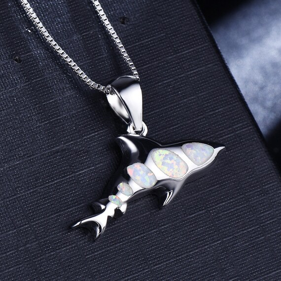 tracking shark necklace