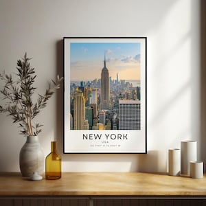 NYC Skyline Print: Buntes New York City Reiseposter