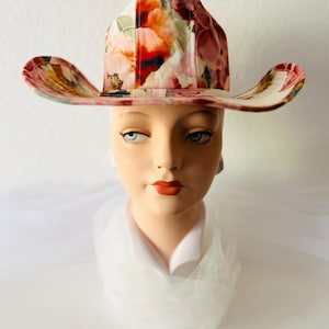 Wyeth “SCARLETT” Cowboy Hat in Rose/stylish Cowboy W/floral  display picture 2