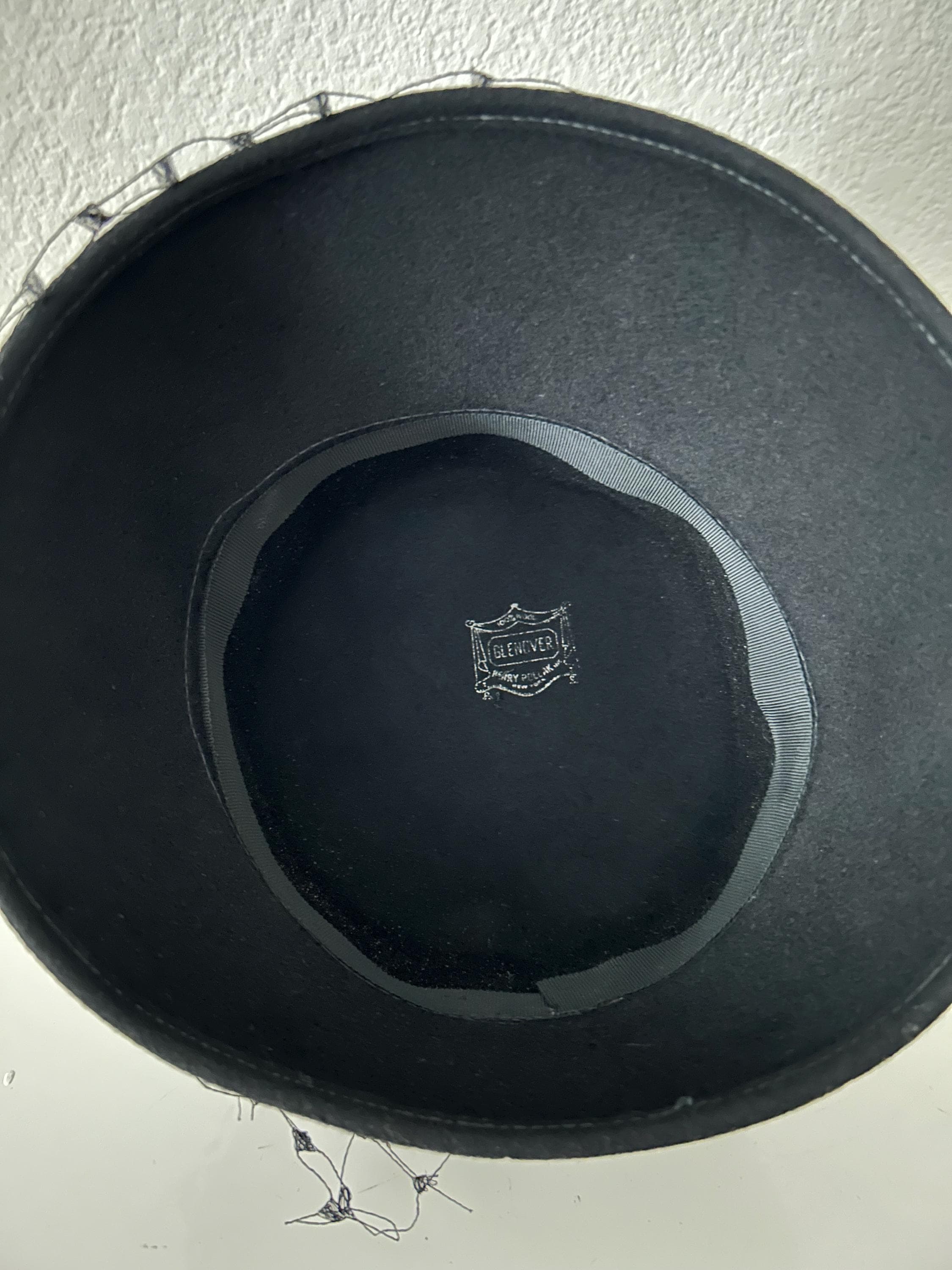 True Original 1950’s Glenover black wool hat w/ dominate side and ribbon bow Vintage 1950s Henry Pollak-glenover Black Wool Hat/black  main image 3