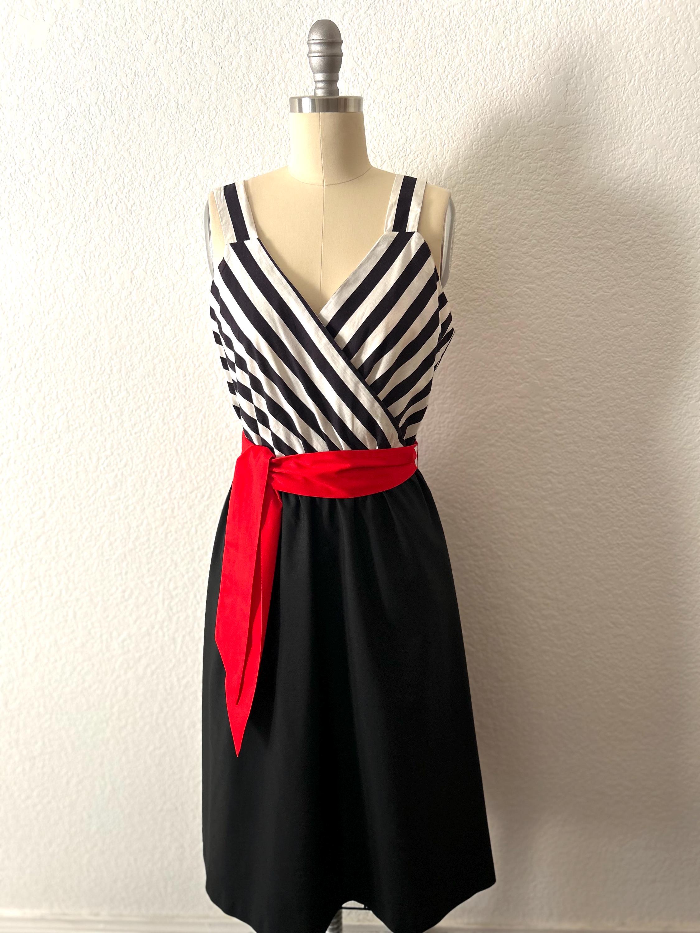 1970s Vintage JJ Dean of California Dress/ Black & White