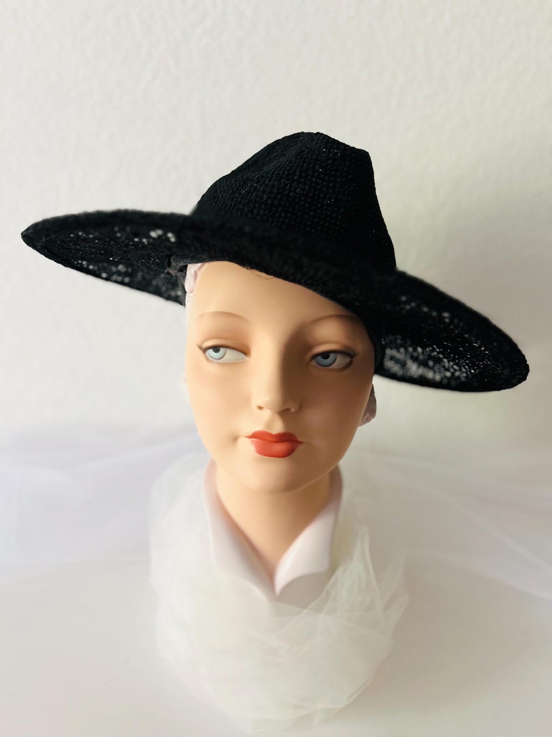 Wyeth “ISLA” Straw Hat in Black/open Weave Pattern Around 