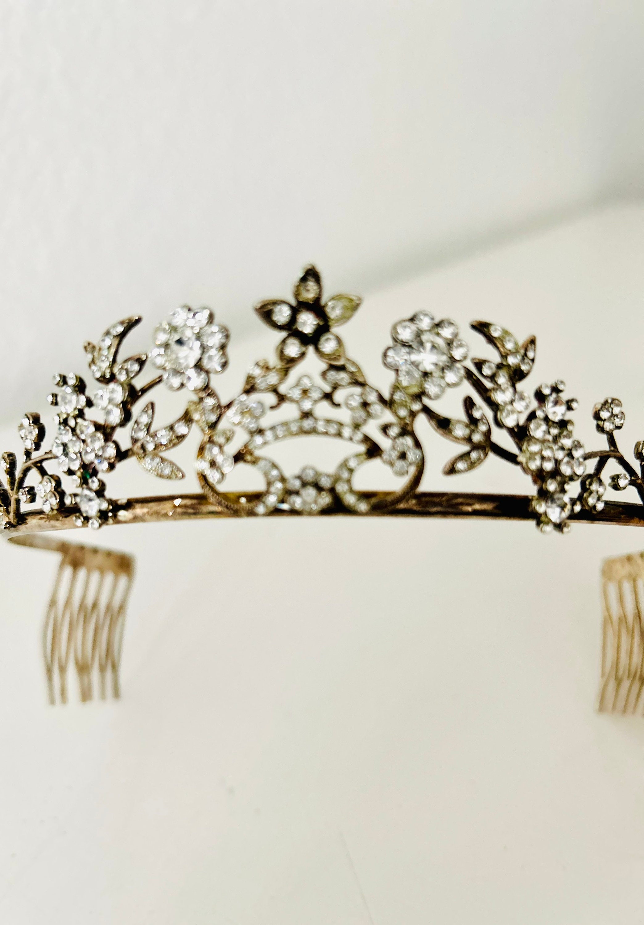 Vintage Silver Tiara-star and Flower Rhinestone Accents  display picture 2