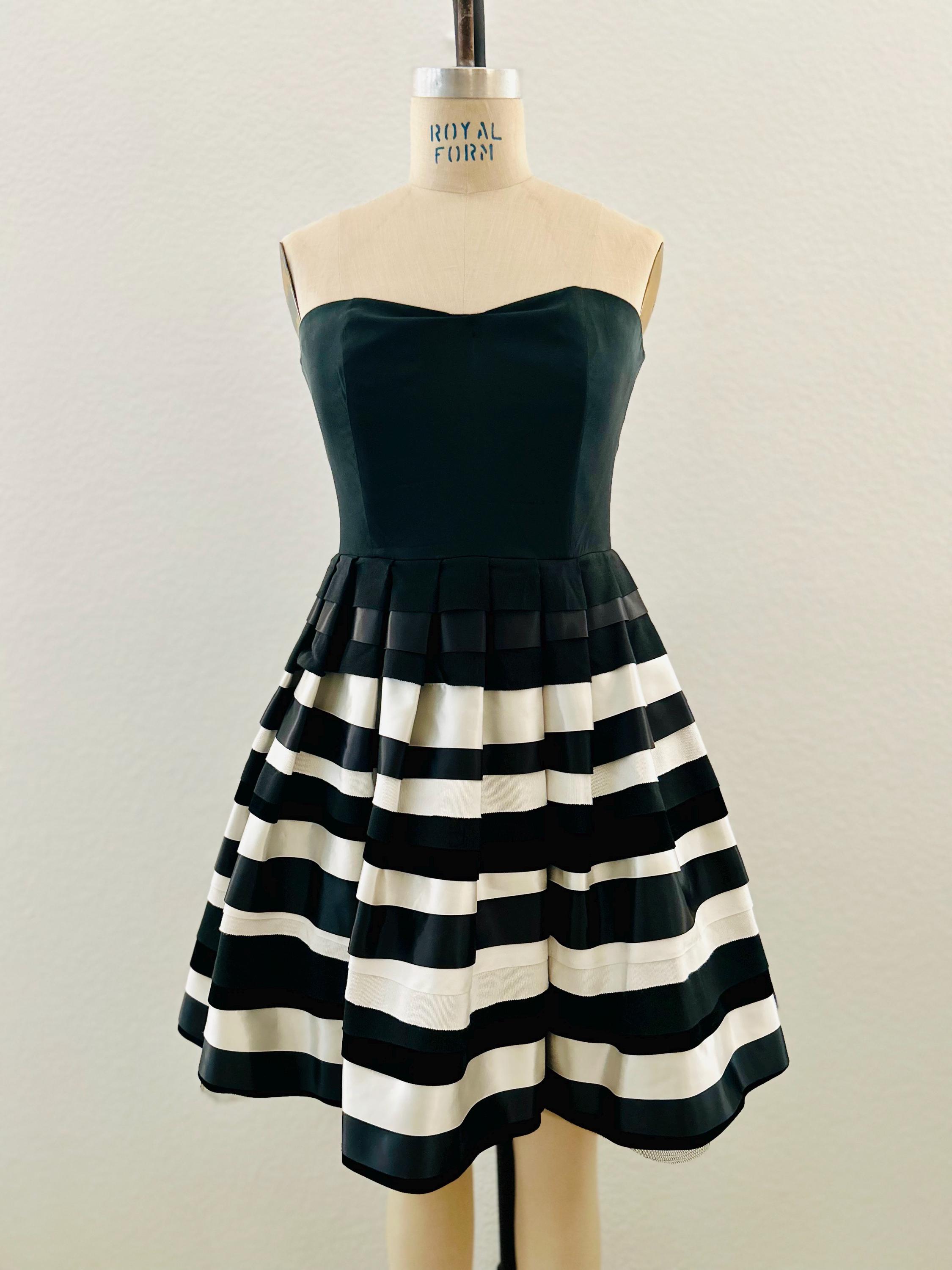 Alice+olivia Black & White Striped Strapless Dress/cocktail Dress W/ribbon Skirt Layers/simple Chic Dress/size 6
