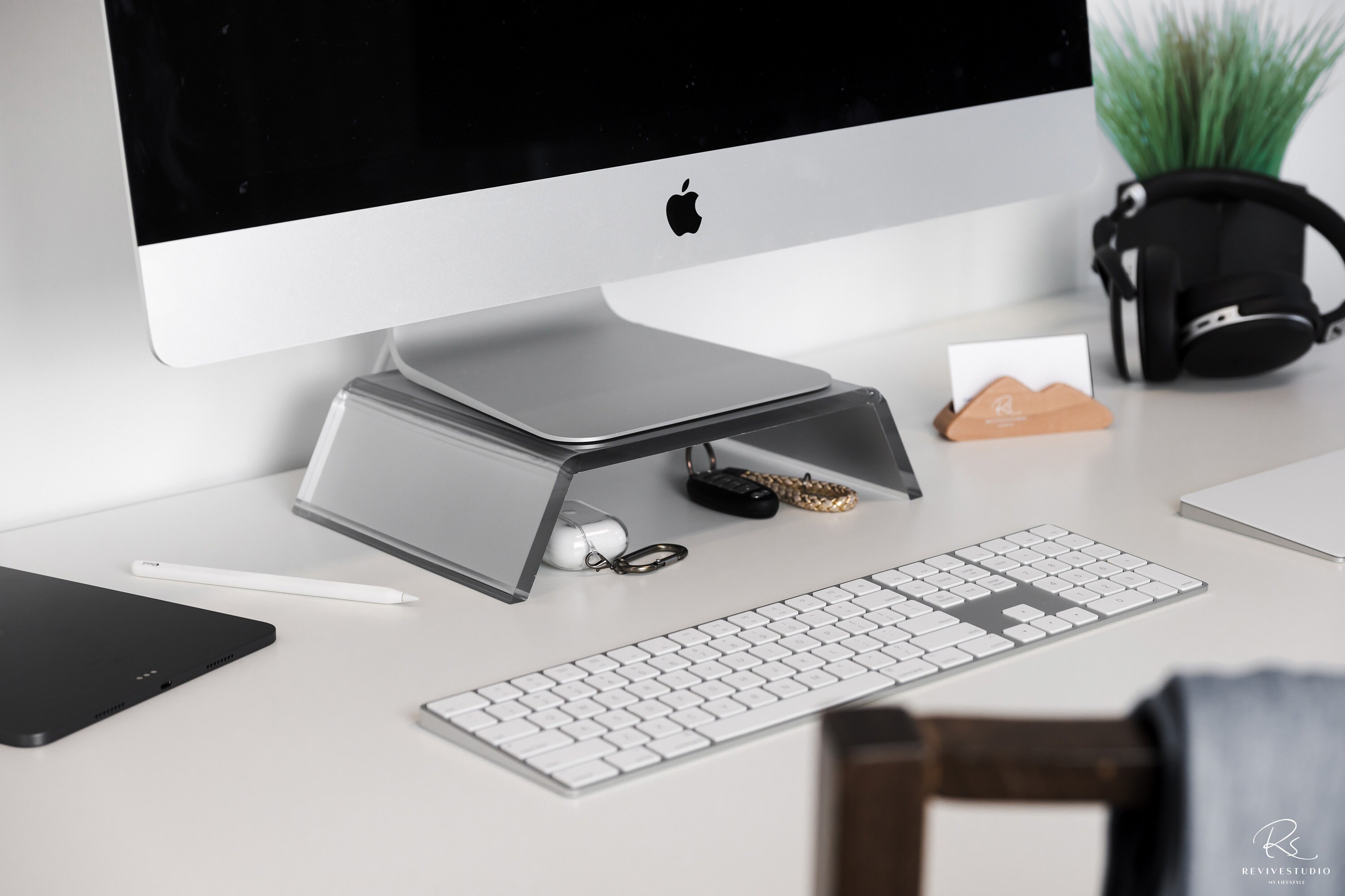 Supporto per monitor in acrilico argento: iMac, Mac Mini Riser