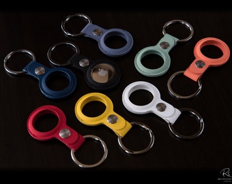 PU Leather AirTag Keychain: Minimalist AirTag Case