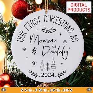 Notre premier Noël en tant que papa et maman Svg, décorations de Noël 2024 SVG, cadeau nouveau parent, 1er Noël de bébé Svg, fichiers de coupe pour Cricut, SVG, PNG