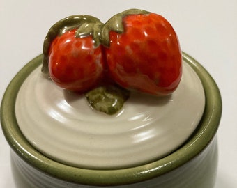 Vintage Poppy Trail California Strawberries Green Sugar Bowl with Lid Discontinued Piece Made in USA 1961-1982