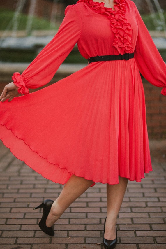Vintage 1960's Lilli Ann's Petite Coral Pleated an