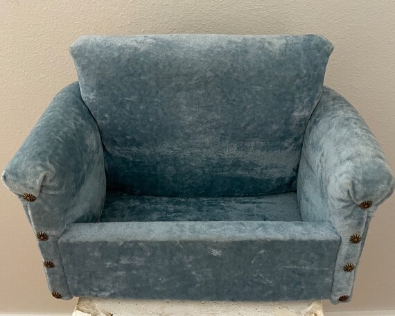 Rare Vintage Blue Velvet Hideaway Couch / Mid Cen… - image 4