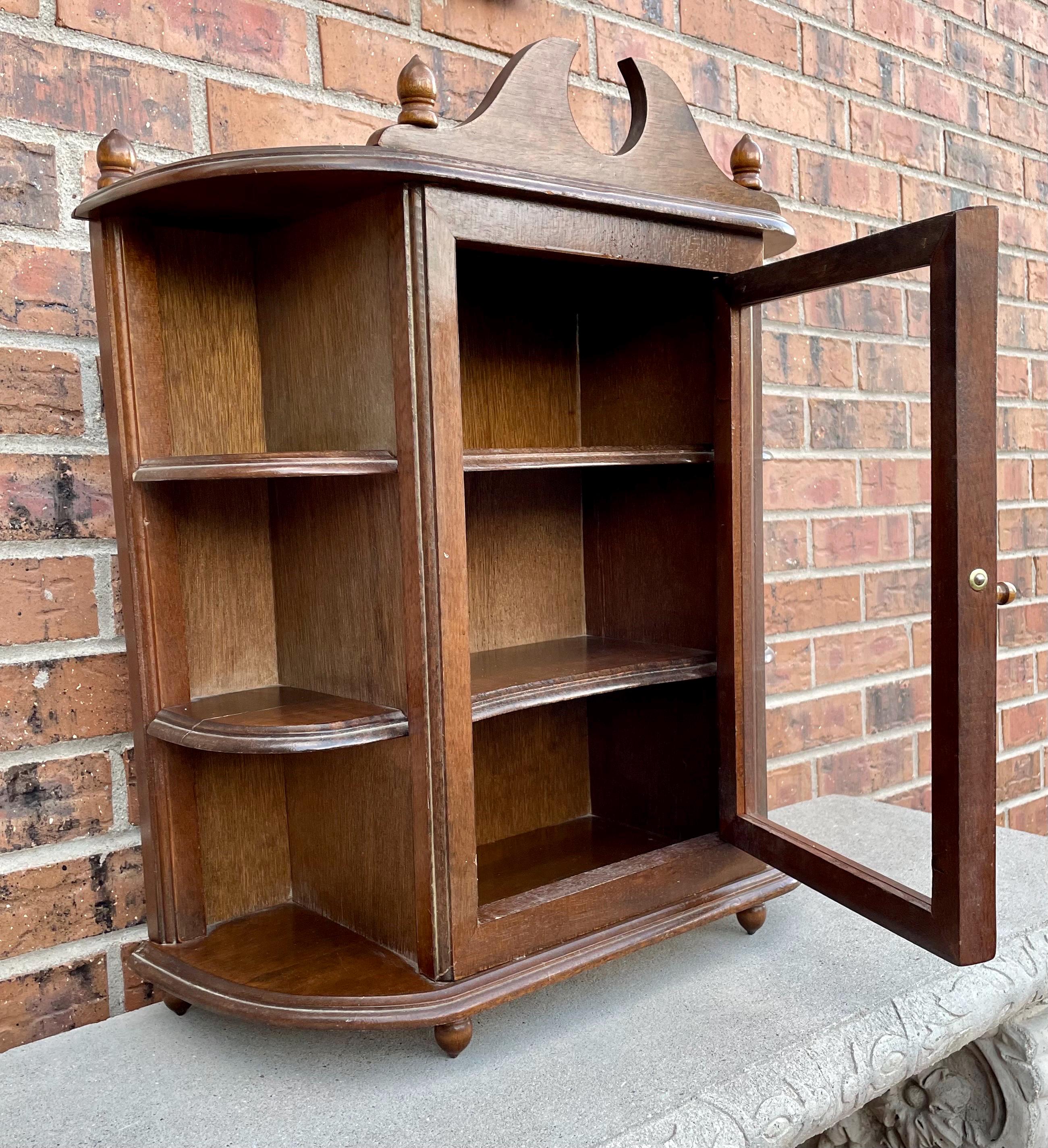 Vintage Curio Display Case - Etsy