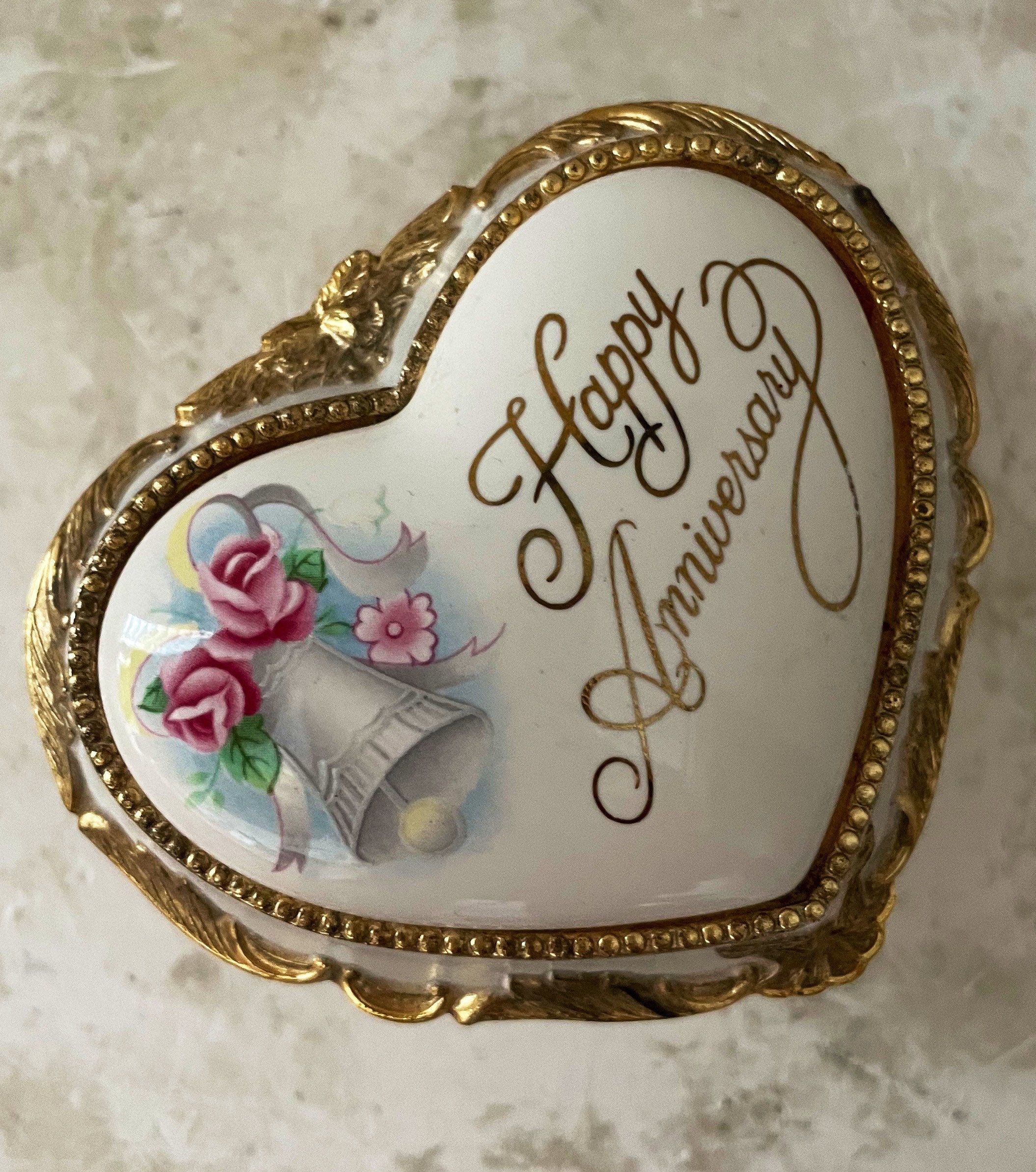 90s Willitts 40YEARS OF HAPPINESS CAKE MUSIC BOX 40th