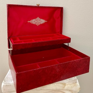 Vintage 2 Tiered Jewelry Box / Mid Century Modern Quilted Top Jewelry Box / MCM Trinket Storage / Red And Gold