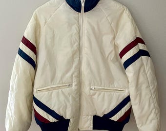Vintage Cropped Chevron Puffer Coat / Retro Ski Jacket / Unisex Snow Gear / Cream Navy Burgundy