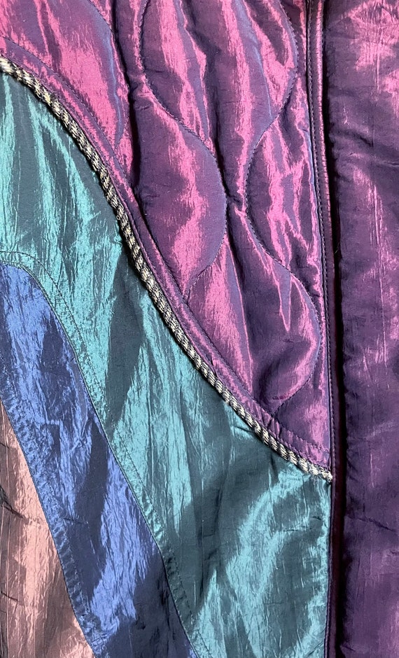 Vintage Iridescent Puffer Coat: Patchwork Quilted… - image 4