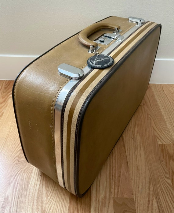 Vintage Ventura VIA Suitcase / 70s Jr 