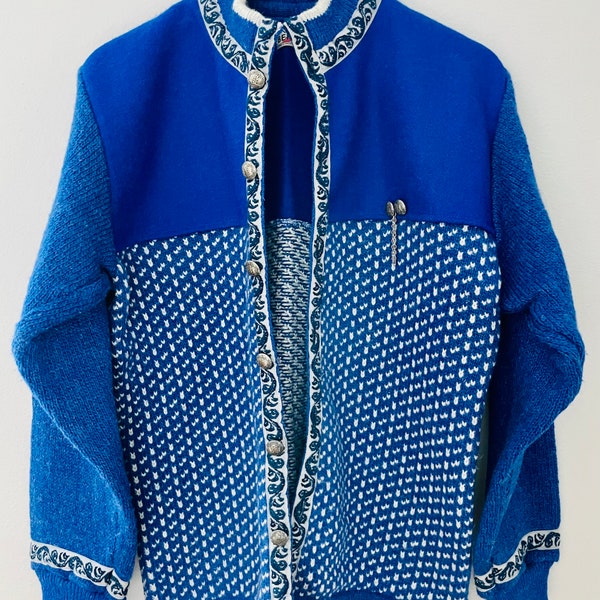 Vintage Bergens Tricotagefabrik Indigo Blue & White Button Up Sweater / Wool Cardigan Coat / Size S -M/ Norwegian Craftsmanship Knit Sweater