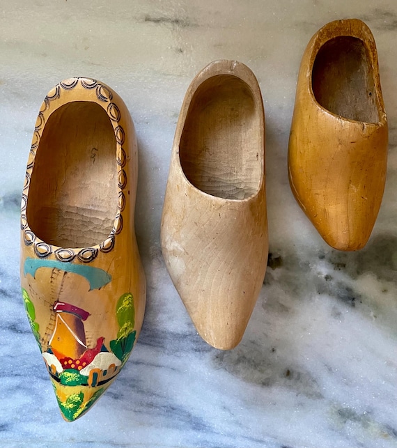 Vintage Hand Carved Wooden Dutch Clogs: Holland Decor, Set  display picture 1