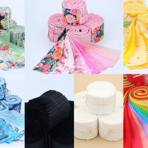 Puede incluir: Surtido de rollos de tela en varios colores y patrones, incluyendo florales, geométricos y colores sólidos. Los rollos están apilados y dispuestos de varias maneras.