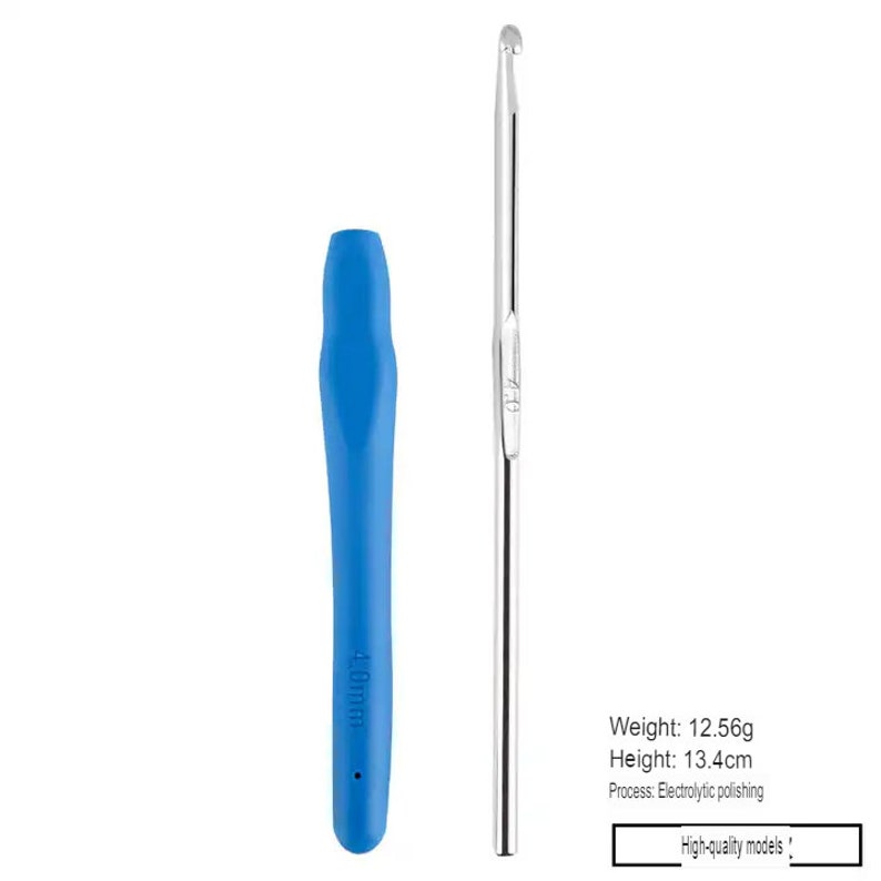 May include: A blue and silver crochet hook set. The hook is 4.0mm and the handle is blue. The hook is 13.4 cm tall and weighs 12.56 grams. The hook is made with electrolytic polishing.