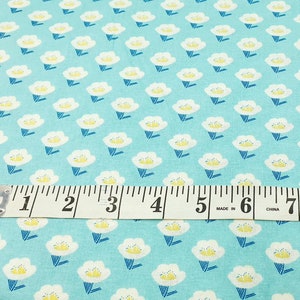Meadow View White Floral Daisy Fabric 100% Cotton Craft Fabric Material 44'' Wide (Ideal for Crafts, Quilting, Girl's Dressmaking, Sewing)