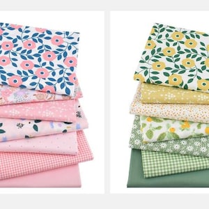 Paquete de 7 retales de tela CraftsFabrics con estampado floral verde y rosa. Ideal para acolchado, scrapbooking, costura, proyectos de bricolaje y collage.
