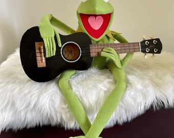 Kermit The Frog puppet, muppet, replica, 1:1