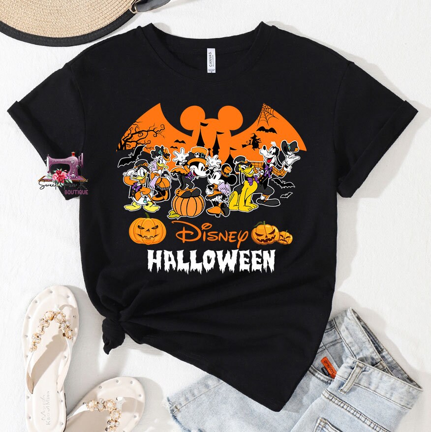 Discover Disney Halloween Passendes, Disney Treat or Trick T-Shirt