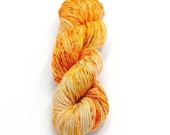 Sun Dried Dandelion | DK Weight | 100% merino wool
