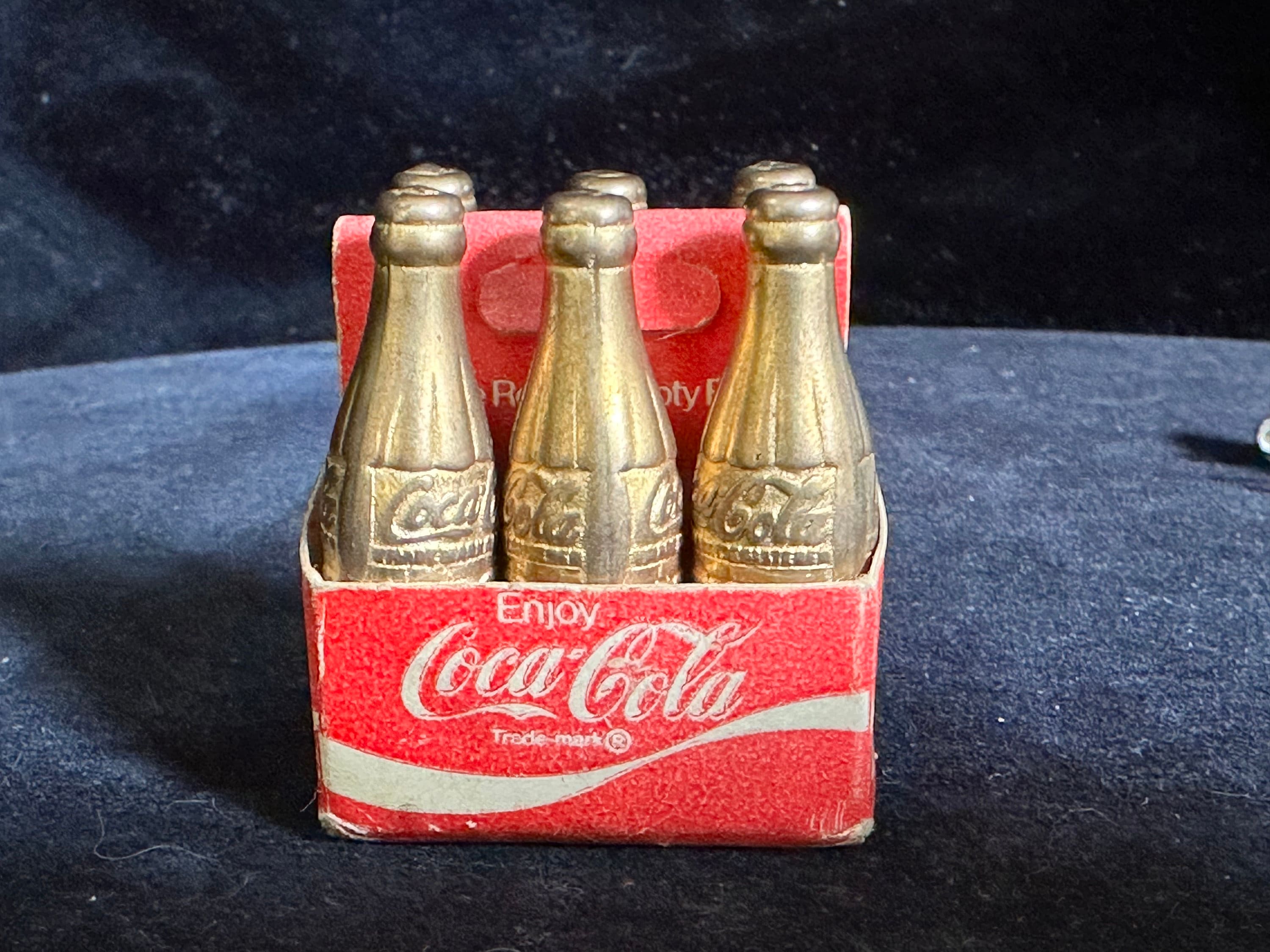 Coca-Cola Mini 6Pk W/Santa Ornament