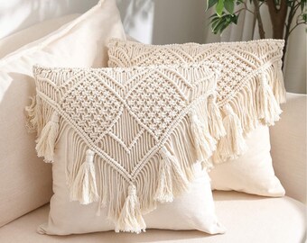 tufted lumbar pillow