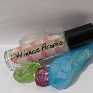 DIY essential oil roller bottle, Roll on perfume, essential oil roller, natural perfume, aromatherapy roll on, DIY, custom-made blends