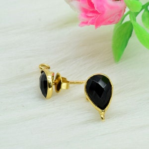 Black Onyx 7x10mm Teardrop shape Earring connector Stud post setting with loop open bail,Black Onyx Gold Plated Earring With Loop