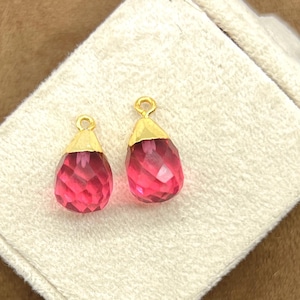 Gocce di tormalina rosa – Ciondoli con pietre preziose sfaccettate da 10 x 14 mm / Forniture per la creazione di gioielli con cristalli curativi / Pietre preziose placcate in oro / Regalo