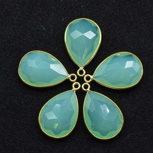 Dije de una sola pieza en forma de pera de 13 x 18 mm de crisoprasa, bisel chapado en oro con forma de lágrima de crisoprasa, bisel dorado, dije para hacer joyas, bisel de crisoprasa
