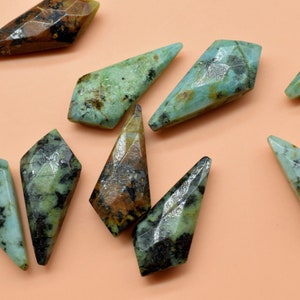Ruby Zoisite 10x20mm Tie Shape Briolettes ,Fancy Shape beads,Jewelry Making Supply,jewelry Findings item,Zoisite Beads,Gemstone briolettes
